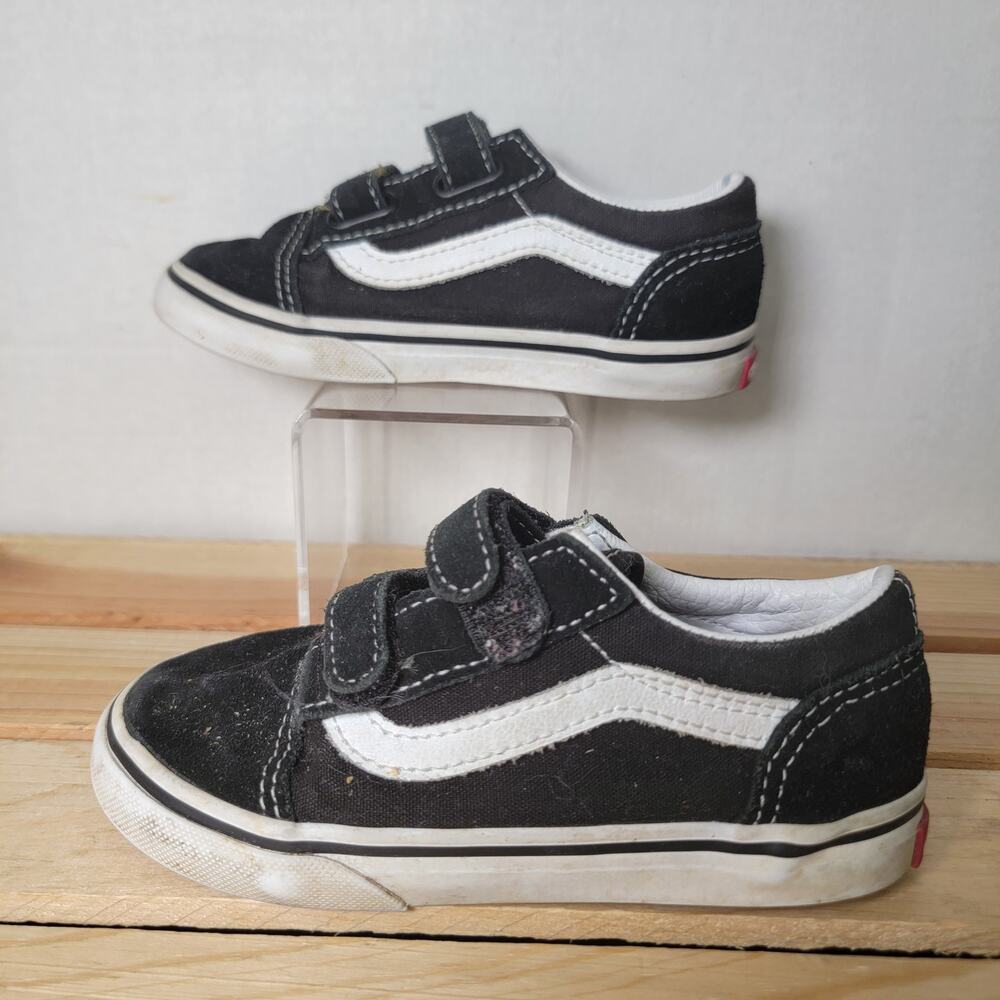 VANS Toddler Old Skool V B&W Low Top Shoes - Size 9.5